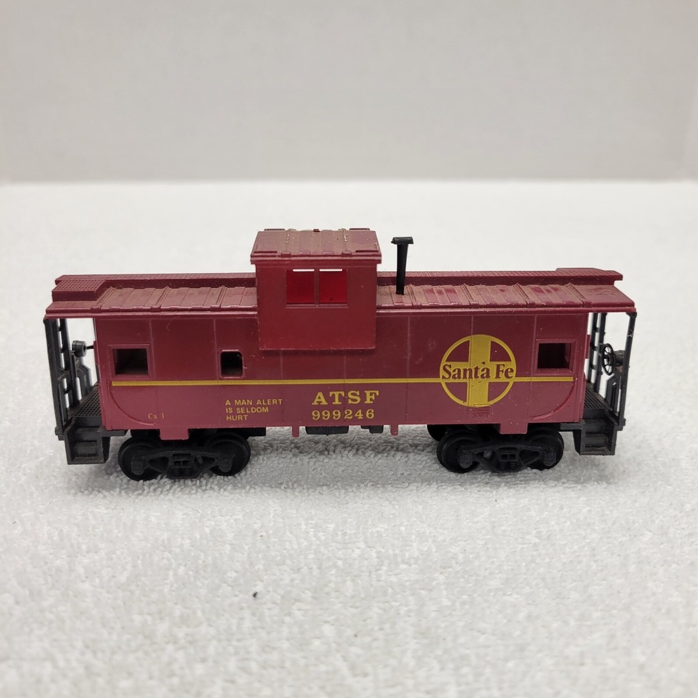 Roco HO Scale Caboose‎ ATSF #999246 Santa Fe